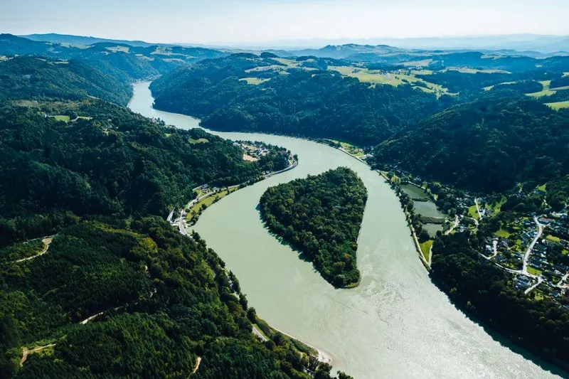 A bend in the Danube seen from above in the Wachau valley
